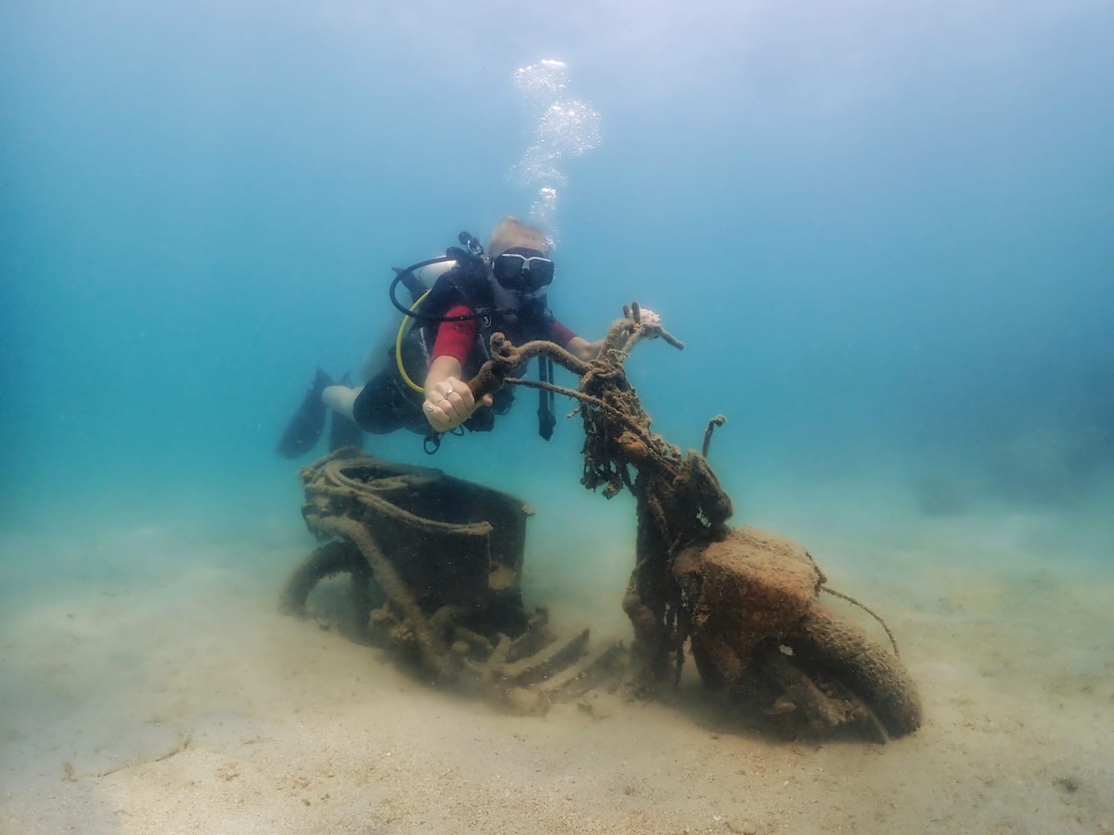 Shore Try Dive by Continental