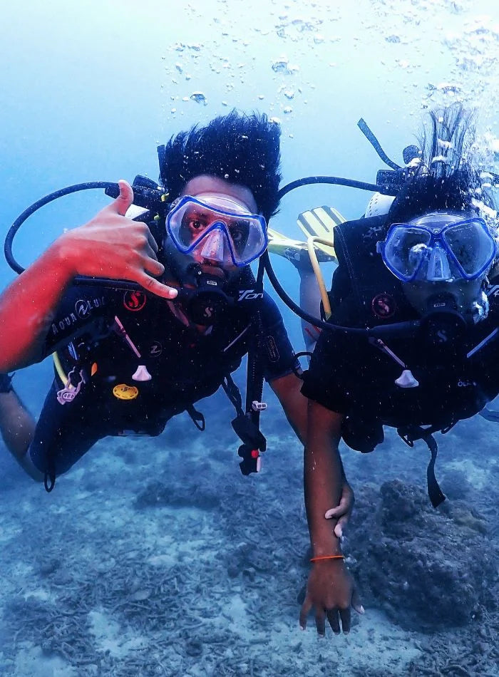 Boat Try Dive by Continental