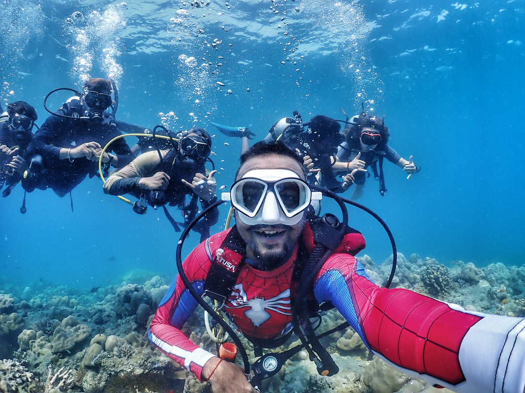 Boat Try Dive by Continental